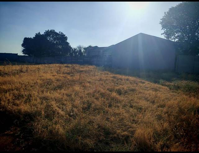 LAND FOR SALE IN RANDHART